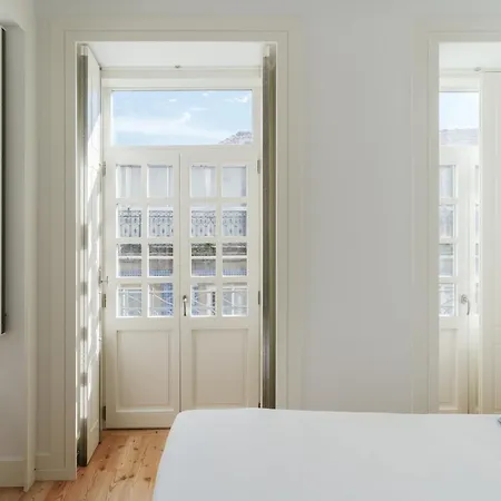 Apartment Feel Clerigos Charm Flats