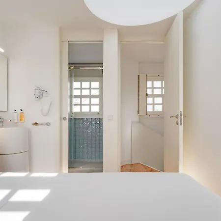 Feel Clerigos Charm Flats *