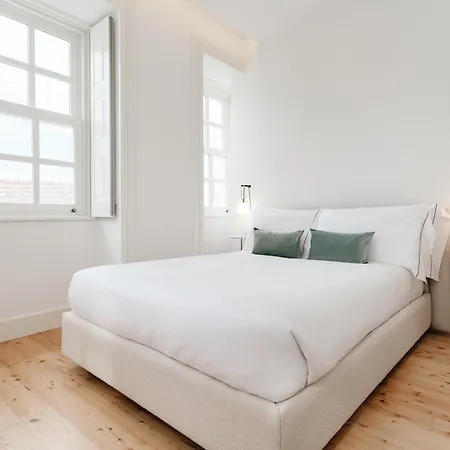 Feel Clerigos Charm Flats *