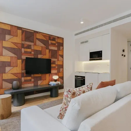 Feel Clerigos Charm Flats