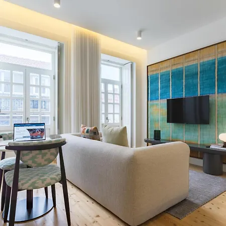 Feel Clerigos Charm Flats פורטו