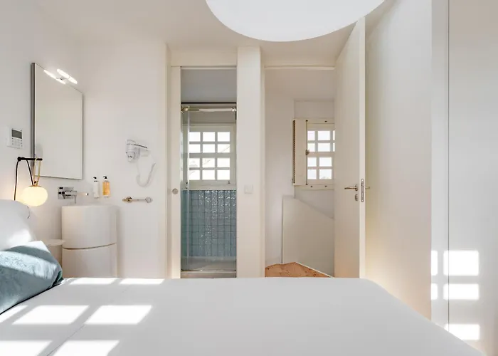 Feel Clerigos Charm Flats *